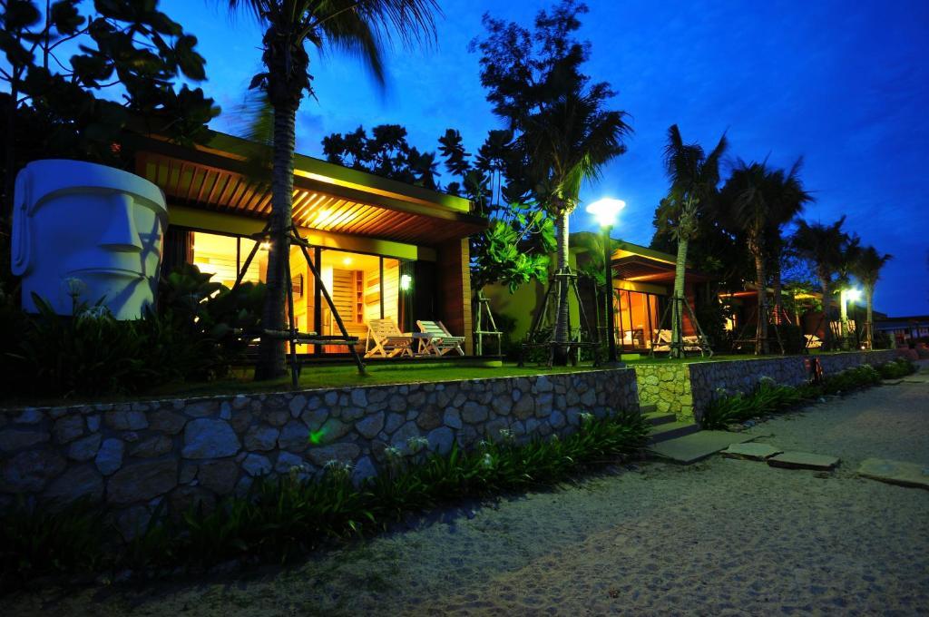 Capstone Resort Hatcsauszamran Kültér fotó